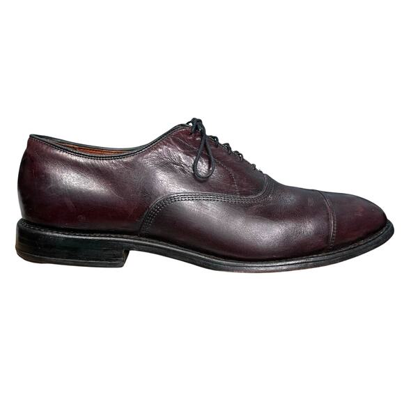 Allen Edmonds Men display picture 1